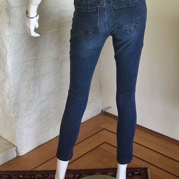 Streetwear Society Pushup Skinny Jeans - Picture 2 of 4